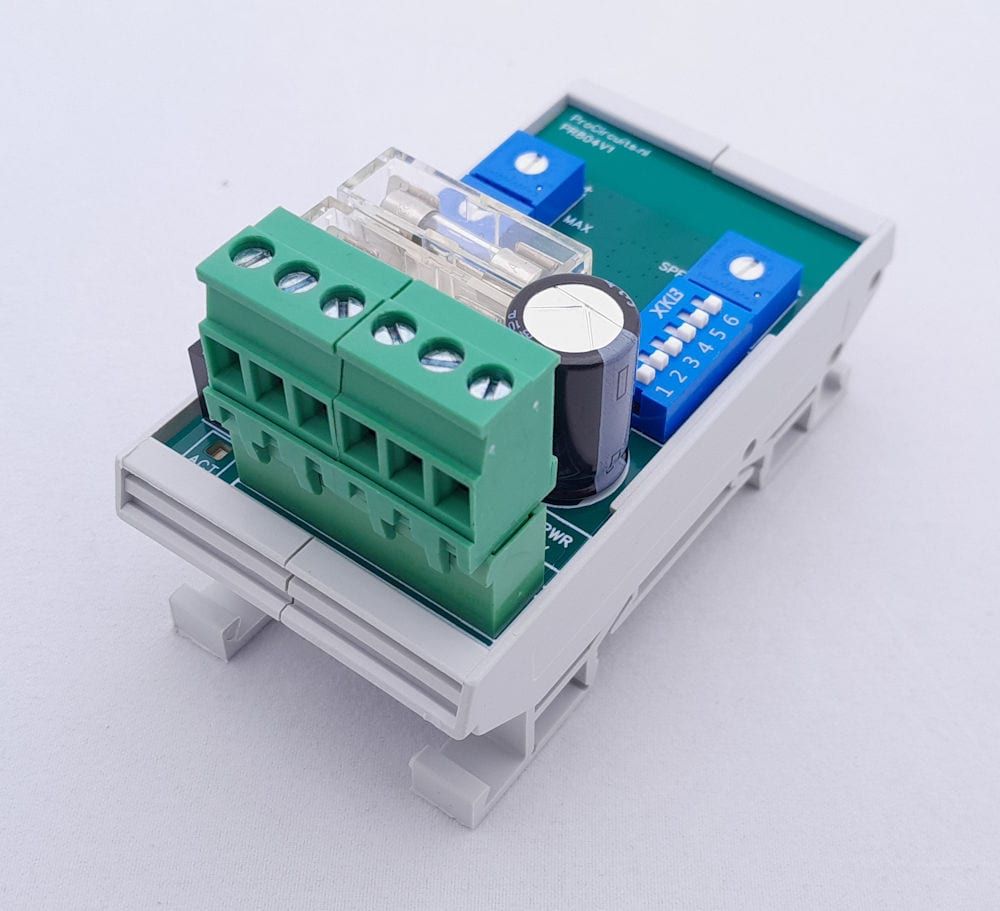 PR804-module in DIN-railbehuizing, schuin van voren